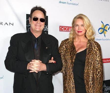 A picture of Donna Dixon and her husband Dan Aykroyd.